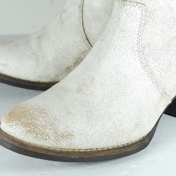 Very Volatile Women's Lookout US8 White Leather Distressed Fringe Western Boots - Picture 14 of 16